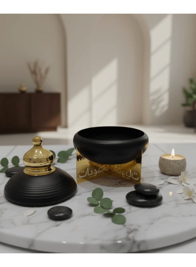 أي كي دي سي مرطبان حلوى معدني مزخرف من AKDC مع غطاء وحامل مرتفع - مرطبان تخزين أنيق باللونين الأسود والذهبي للحلويات والفواكه المجففة والعرض المنزلي، مقاس 22 × 18 سم - Image 3